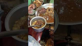 Peshawar Nashta Dish Called Qalla  Siri Paye Nashta  Sheikh Siri Paye  Cow Paye SheikhSiriPaye [upl. by Smaj98]