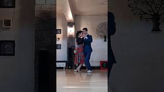 탱고 스텝 시즌351tango step guidesacada y enganche con cortado [upl. by Ainotal]