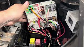 Vauxhall MovanoRenault Master 2013  DTC920F81 DF0002 amp DF007 UPC Alternator Link Invalid 😱 [upl. by Anyrak]