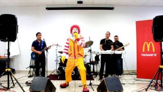 ZEQUIAS MUSIC  SHOW PREVENCIÓN DE ACCIDENTES  RONALD MCDONALD [upl. by Iline884]