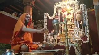 Srikararchitha Pooje in Swarna Mantapa by Sri Raghaveshwara Bharathi Swamiji [upl. by Desdamonna]