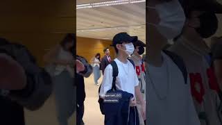 Straykids arrived in manila❤💙 straykids stay felix [upl. by Cruce]