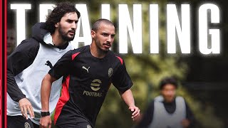 Inside Training  Fitness friday kickabout  Fonsecas Rossoneri preseason [upl. by Anahsar910]