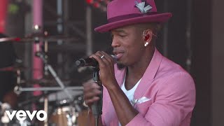 NEYO  NEYO – SUMMERTIME Jimmy Kimmel Live2018 [upl. by Gnos]