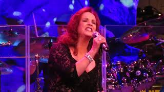 Sheena Easton  For Your Eyes Only  81223  Mohegan Sun  Wolf Den  Uncasville CT [upl. by Kcirtemed]