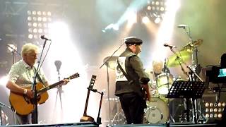 Lark in the Morning Medley  Fairport Convention 50  Cropredy 2017 [upl. by Heger]