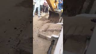 shortvideo funny jcb jcbvideo shorts driving machine [upl. by Zamora]