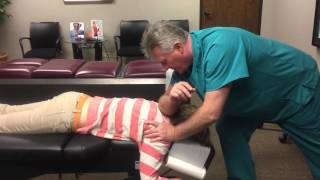 Houston Chiropractor Dr Johnson Treats Severe Neck Pain Upper Back Pain amp Muscle Spasms [upl. by Eras]