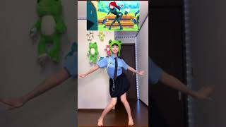 TikTok  anime toka toka dance douyin 🍓tocatoca tokatoka flyproject dance cute girl [upl. by Erda156]