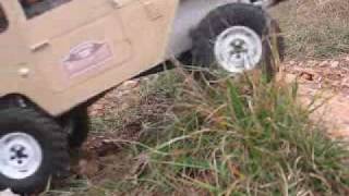 Toyota FJ40 Land Cruiser 18 RC Rock Crawling Part III [upl. by Einehpets]