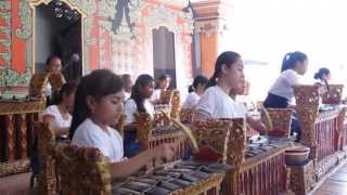 Gamelan Bali Balinese Gamelan  Saraswati [upl. by Axe602]