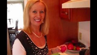 Bettys Quick Tip 74How to Peel Tomatoes Quickly and Easily [upl. by Baker923]