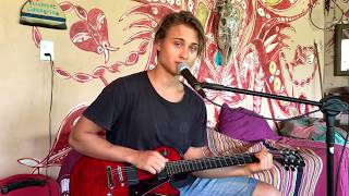 Stromae  Alors On Danse loopstation cover JONATAN HALLER [upl. by Oiramej]