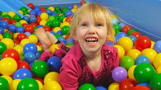 Ball Pit Show for Learning to Count childrens educational video [upl. by Ignatia260]