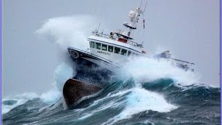 SHIPS IN STORM COMPILATION MONSTER WAVES [upl. by Treborsemaj781]