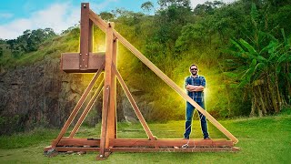 Construímos uma CATAPULTA GIGANTE um TREBUCHET 🔵Manual do Mundo [upl. by Anayeek]