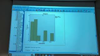 Análisis exploratorio de datos en SPSS [upl. by Raymund841]