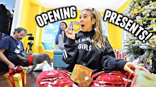 OPENING CHRISTMAS PRESENTS 2018🎁  Vlogmas Day 25 [upl. by Azer484]