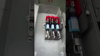 480V EMERGENCY DISCONNECT FOR ELEVATOR  manlift  🥤⚡️ explorepage electrician fyp livestream [upl. by Sadnak]