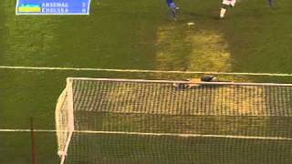 Van Bronckhorst Goal  Arsenal vs Chelsea [upl. by Nawaj329]