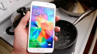 Samsung Galaxy S5 Boiling Hot Water Test [upl. by Donohue302]