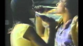 PROPAGANDA COMERCIAL COCA COLA BRASIL BRAZIL 1980 CocaCola é isso aí OLIMPIADAS CHEVROLET C10 [upl. by Salokkin]