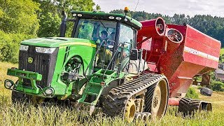 CLAAS LEXION 780 Mähdrescher  JOHN DEERE 8360 RT Raupen Traktor  HORSCH Überladewagen  HARVEST [upl. by Annoed]