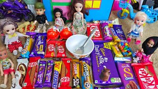 All types of chocolate mixing and eating in Barbie dollBarbie show tamil [upl. by Lazes73]