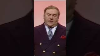 Funny Next Door Neighbour Joke by Stand Up Comic amp Blankety Blank Gameshow Host Les Dawson [upl. by Dolly]