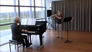 Concertino van C Chaminade door Sarah Hughes [upl. by Eilatam]