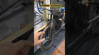 Downhill Suspension installviral shortvideo viralvideo downhillmtb cyclestunt mtb dreamcycle [upl. by Courtney]