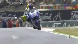 Rossi vs Lorenzo  Catalunya 2009 [upl. by Otreblide24]