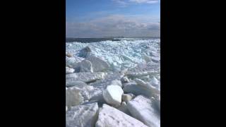 Ice dam at Marblehead Lighthouse [upl. by Ruthe]