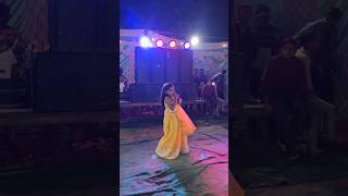 Beautiful girl beautiful dance shortsfeed dance trending viralshort viralshorts [upl. by Dylana]