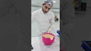 🍰🎂🍮🍩 How to use cake crumbs yummy chefsinanözaras youtubeshorts [upl. by Ytsihc]