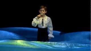 Santa Lucia  9yearold Oleg Aleksandrov [upl. by Trebliw158]