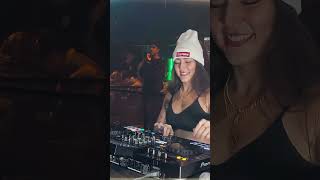 O dedinho que voces amam😅 remix djremix englishremix dianacorreaofc shorts viral music [upl. by Zacek]