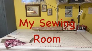 fridaysews 71924 makes fabric and a small sewing room tour [upl. by Maximilianus]