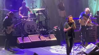 Eddie Vedder  The Earthlings  Beacon Theatre  2422  The Dark Live NYC 2022 [upl. by Aynotel]