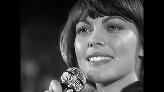 Mireille Mathieu  Der Pariser Tango 1971 Upscaled [upl. by Seiter]