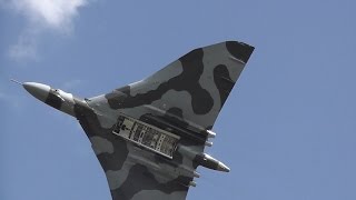 The Howl of Vulcan XH558 TAKE OFF [upl. by Severen]