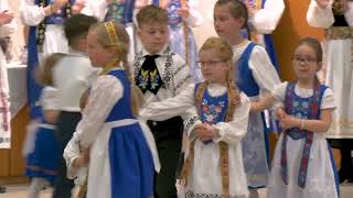 Bauernmadl  Volkstanz  Siebenbürgische Kindertanzgruppe WiehlBielstein [upl. by Thevenot]