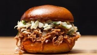 How to Make Easy SlowCooker Pulled Pork  The Easiest Way [upl. by Los]