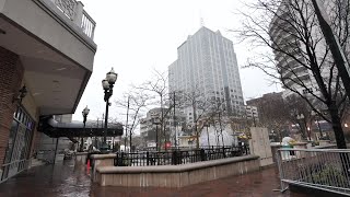 VIDEO Snow falling in Virginia Beach Town Center [upl. by Dnartreb747]