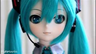 Unboxing  My First Dollfie Dream Hatsune Miku [upl. by Shugart]