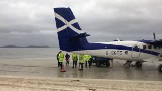 Twin Otter beach landing on Barra Island [upl. by Ennire]