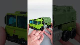 Review Hasbro Bulkhead Transformers Toys Legacy Voyager [upl. by Llevra480]