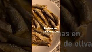 Sardinas en aceite de oliva [upl. by Ariayek554]