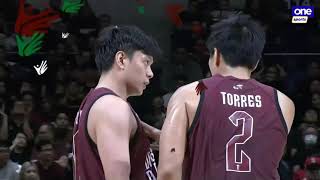 UST’s Padrigao and UP’s Fortea EXCHANGE THREEPOINTERS in 4Q  UAAP Season 87 Mens Basketball [upl. by Conrad]