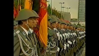 40 Jahre DDR  Ehrenparade der NVA 7 Oktober 1989 [upl. by Viscardi]